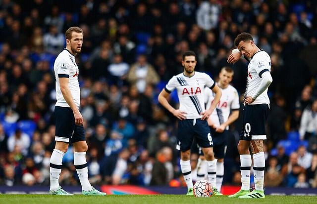 意甲争冠进入胶着阶段（意甲夺冠之争进入白热化）