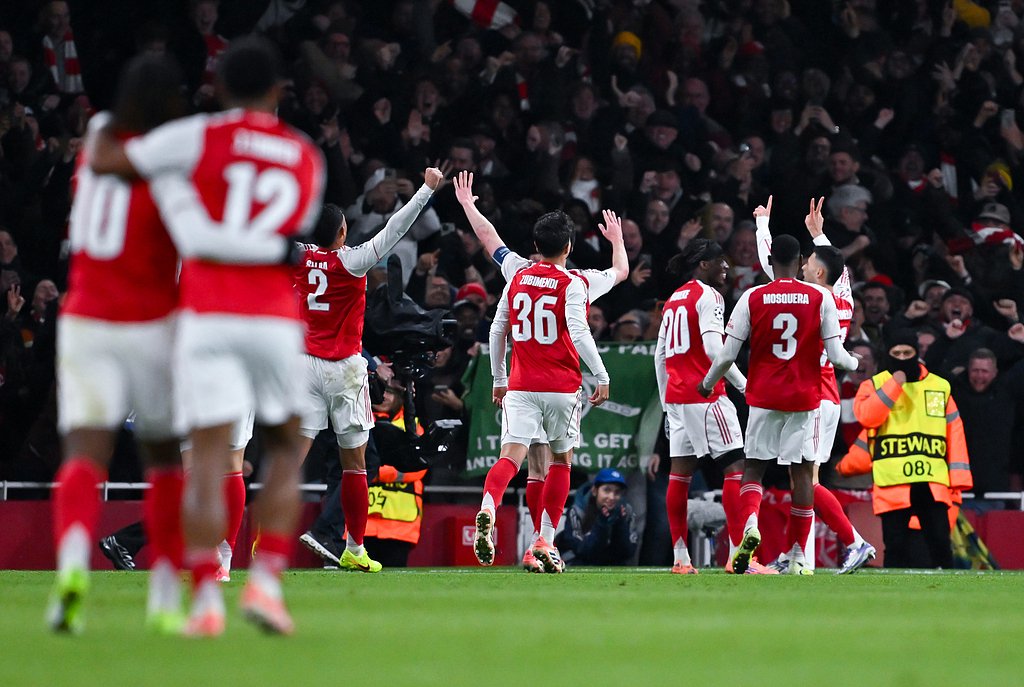 前意甲裁判谈DV9点球被吹：他和防守球员互有拉扯，都不犯规（前意甲裁判谈DV9争议点球：与后卫互相拉扯，均无犯规）