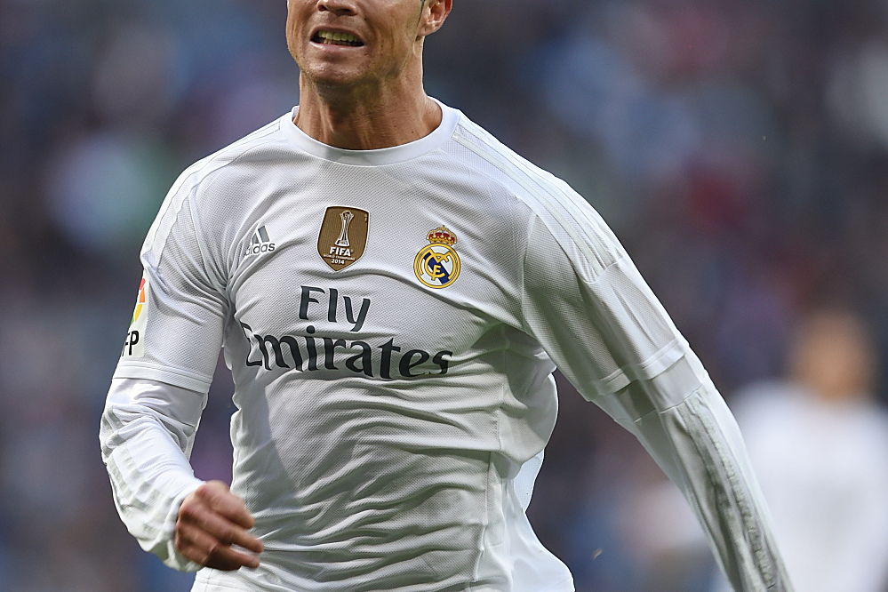 405次！梅西超越普斯卡什，独享足球历史助攻第一人荣誉（405次助攻里程碑！梅西超越普斯卡什，独占足坛历史助攻王）