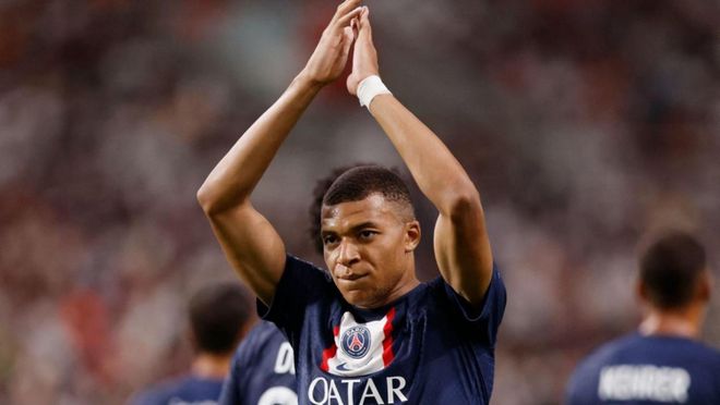 凯夫伦：圣诞节我要送我哥尤文球衣，尤文是意大利最佳俱乐部（凯夫伦：圣诞将送哥哥一件尤文球衣，尤文是意大利最佳俱乐部）