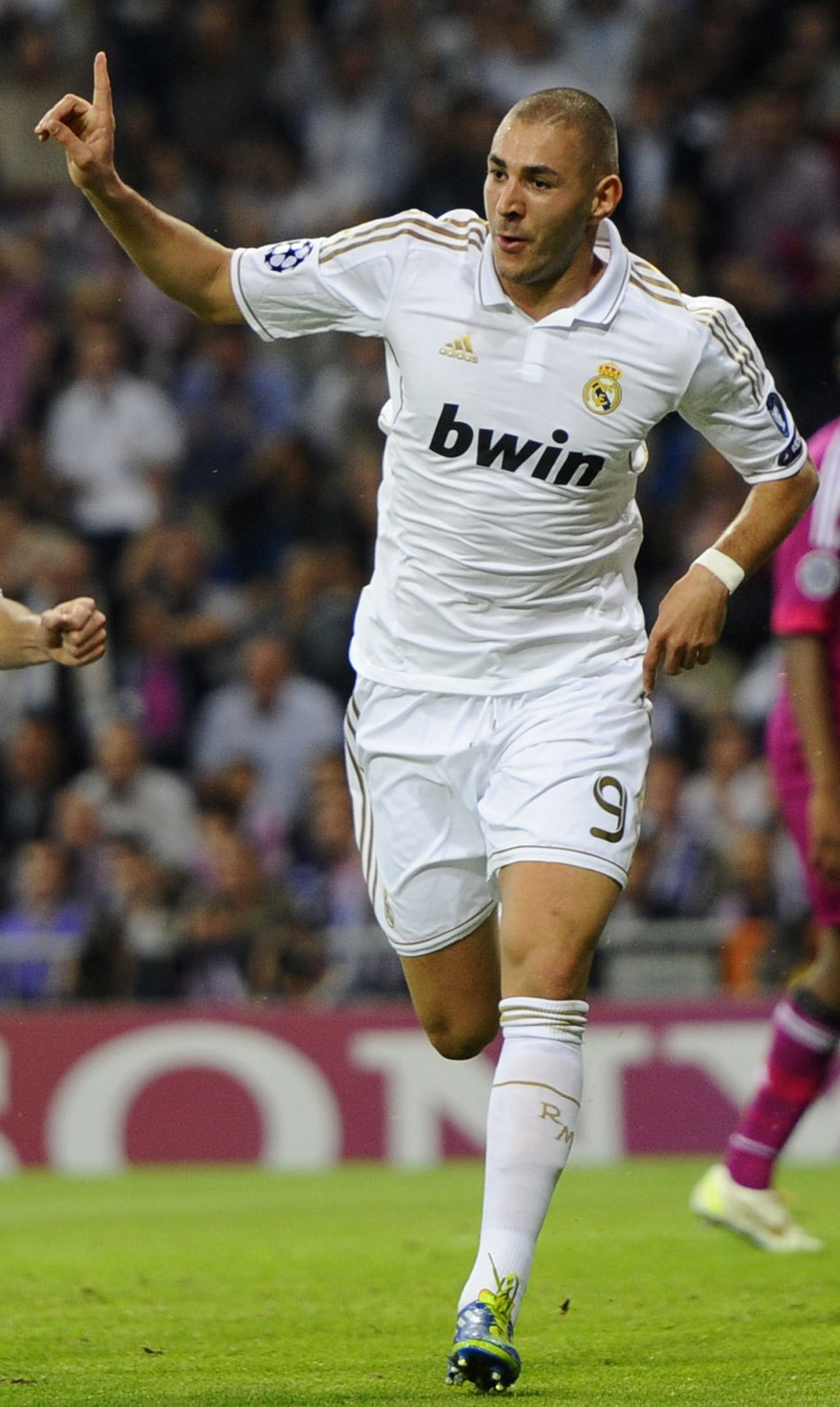 乌尔比希：能与诺伊尔、乌尔赖希一起训练很重要，他们很优秀