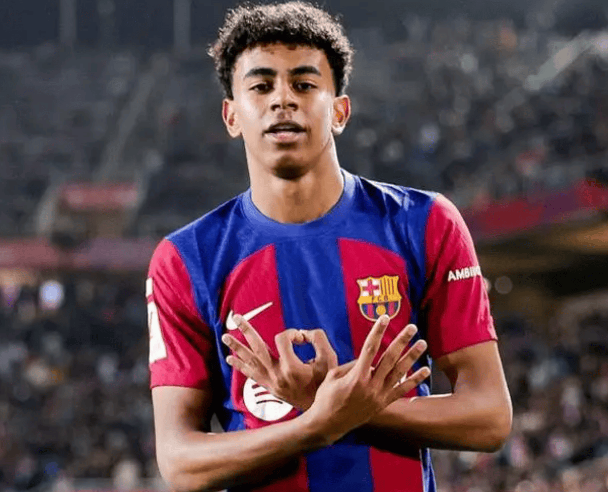 昔日差点拿金球! 阿斯：维尼修斯状态糟糕，已连续17场不进球（曾逼近金球奖，阿斯报：维尼修斯近况低迷，已连17场无进球）