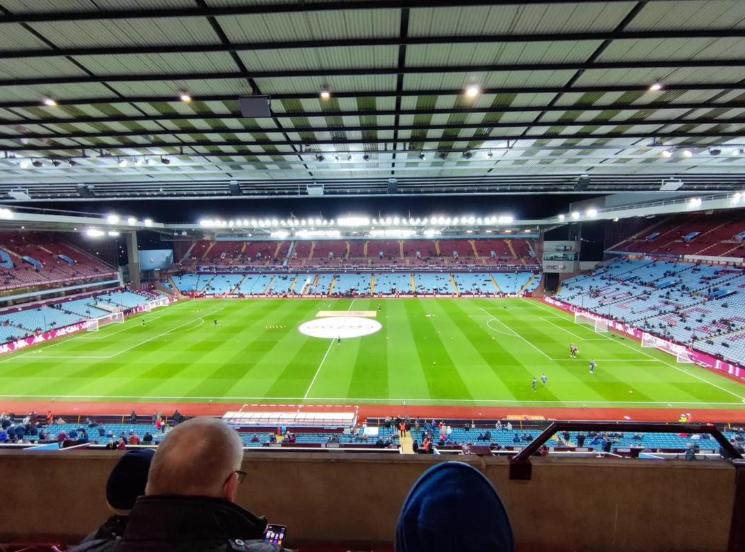 里夫斯本赛季有3次单场15+罚球，追平SGA并列联盟第二多