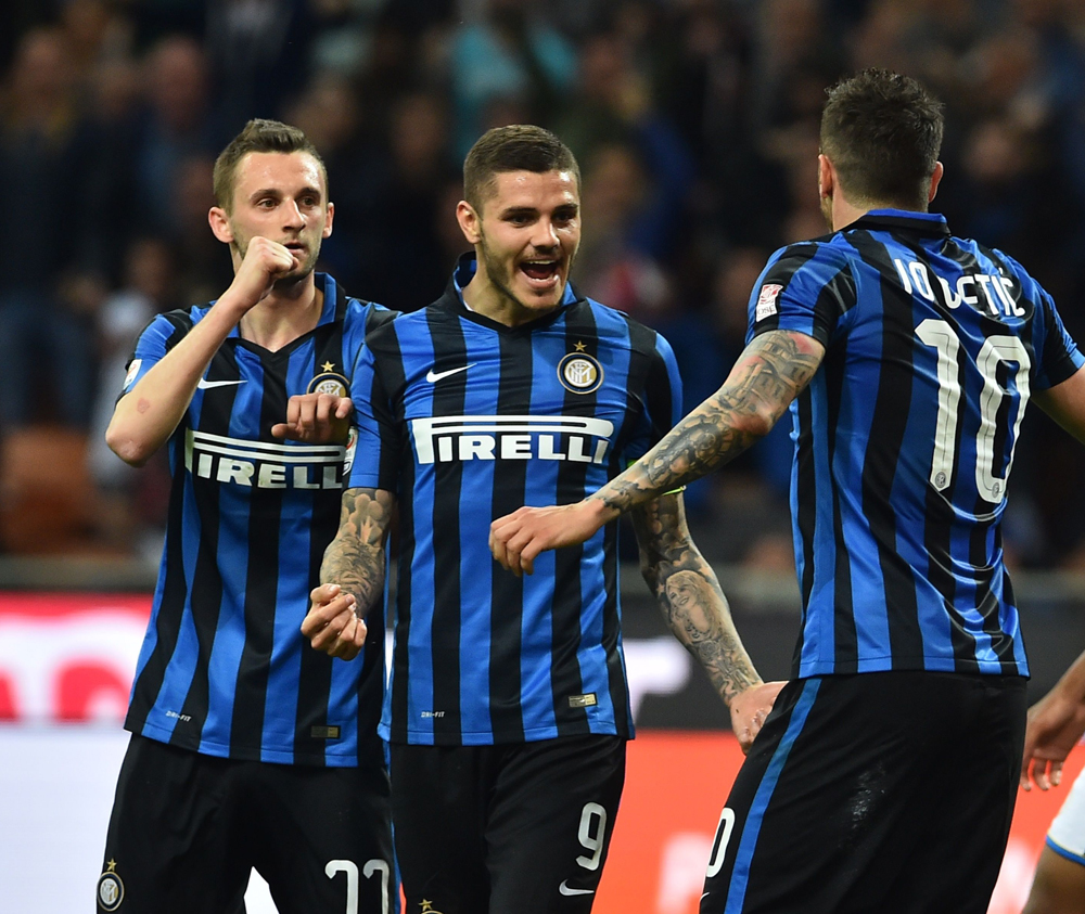 法比奥庆祝足协杯夺冠：我们是冠军，这座城市值得拥有这一刻